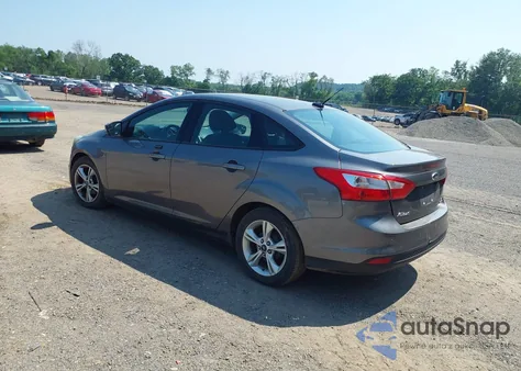 2014 Ford Focus Se from USA, damaged, VIN 1FADP3F21EL223635